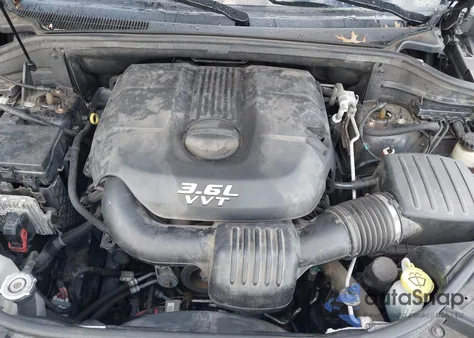 2014 Jeep Grand Cherokee Overland z USA, uszkodzony, nr VIN 1C4RJFCG5EC193882